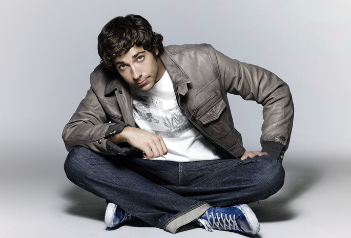 Актёр, кино, zachary levi