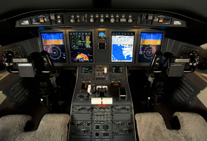 Bombardier, , challenger 605, flight deck