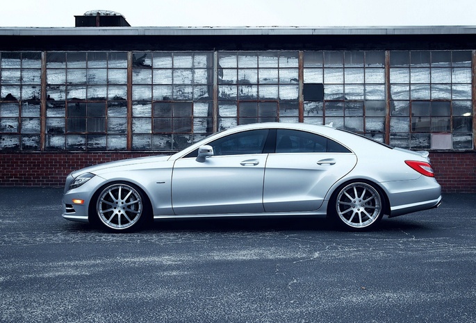 машина, дом, Mercedes, silver, красота, cls 550, benz, двери