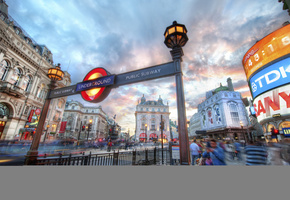 витрины, улица, подземка, машины, Улицы, город, люди