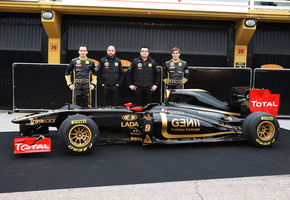 петров, petrov, болид, Рено, lotus, формула 1, reno, лотус, formula 1