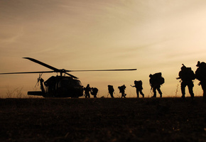 Вертолёт, рассвет, силуэты, лопасти, команда