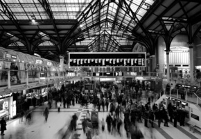 люди, расписание, англия, табло, станция, Лондон, суета