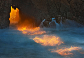 Природа, берег, волны, вода, скала, скалы, брызги, лучи