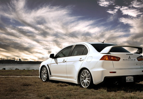 Lancer, белый, evo