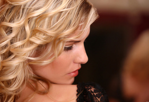 плечо, кружево, Кудри