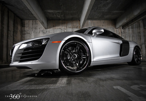 серебристая, спортивная, Audi r8