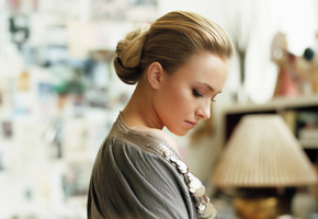 panettiere взгляд куда-то вбок, Hayden