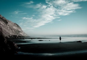 пляж, небо, скалы, девушка, облака, океан, Берег, песок