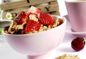 сладкое, десерт, еда, Клубника, черешня, тарелка, орехи