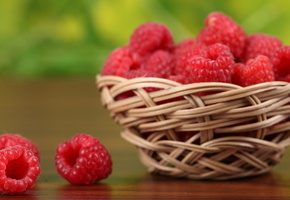 малина, Ягоды, корзинка