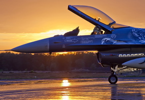 закат, Кабина, колпак, шасси