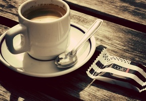 конфета, Стол, чашка, блюдце, ложка, кофе