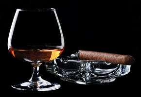 Коньяк, эстет, сигара