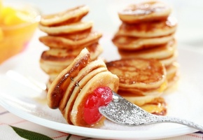 вилка, Выпечкв, ягадка, оладики