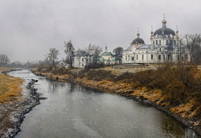 река, дождь, Храм