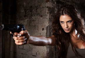 ситуация, Девушка, пистолет