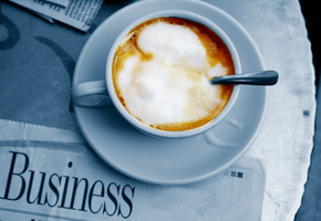 кофе, кружка, ложечка, сливки, блюдце, пенка, Газета