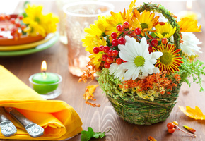 салфетка, Стол, столовые приборы, свеча, огонь, букет