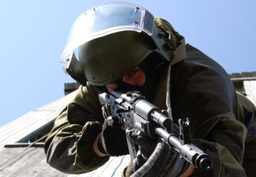 Солдат, зелёный, ак