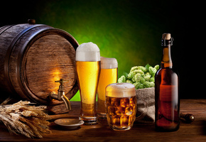 кружки, Бочонок, колосья, пена, пиво, бутылка, стаканы
